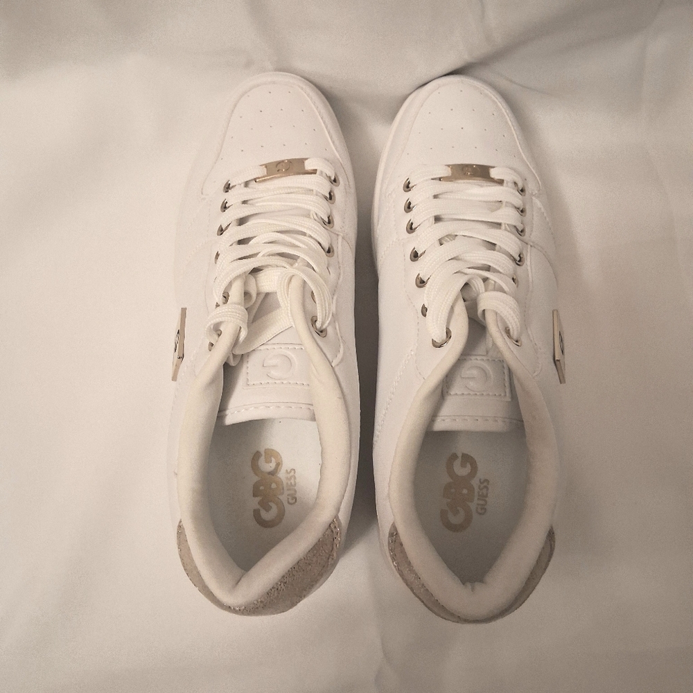 G by GUESS White and Gold Low Top Sneakers Women's Size 9 - Picture 9 of 12
